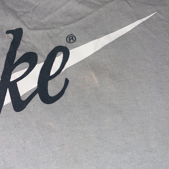 Nike Short Sleeve T-shirt - Picture 3 of 3